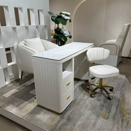 Manicure Table